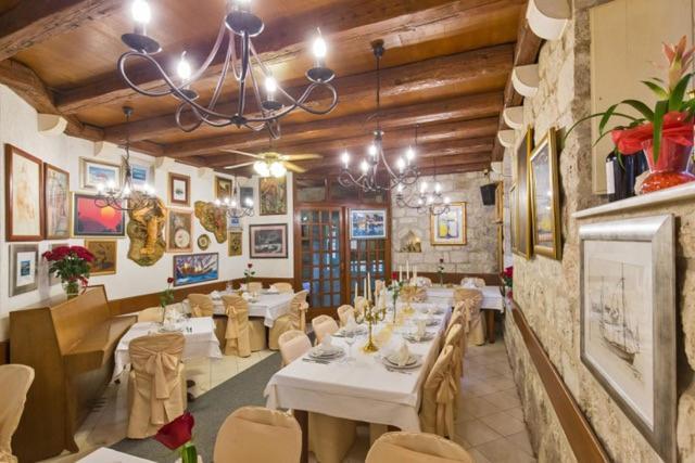 Bed&Breakfast Sorgo Palace ستون المظهر الخارجي الصورة